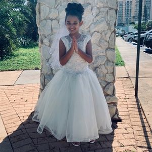 Christie Helene Elite Collection Communion